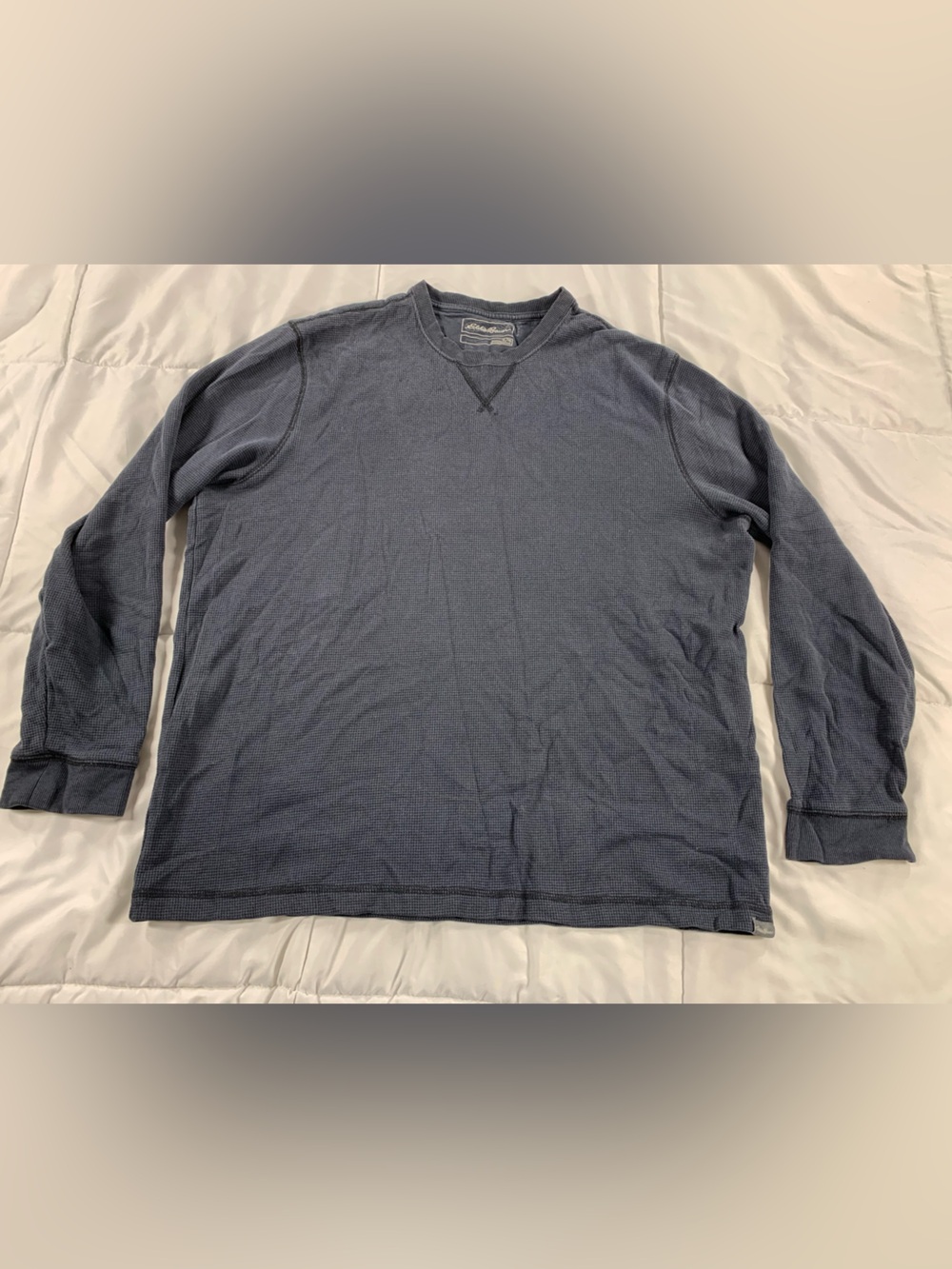 Pre loved EDDIE BAUER sweatshirt mens size XL